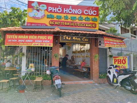 Không gian một trong những quán phở ngon phải thử khi đến Bến Tre- Phở Hồng Cúc 