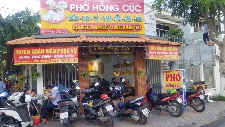 Quán Phở Hồng Cúc Ngon Nhất TP Bến Tre đông kín khách ngày cuối tuần