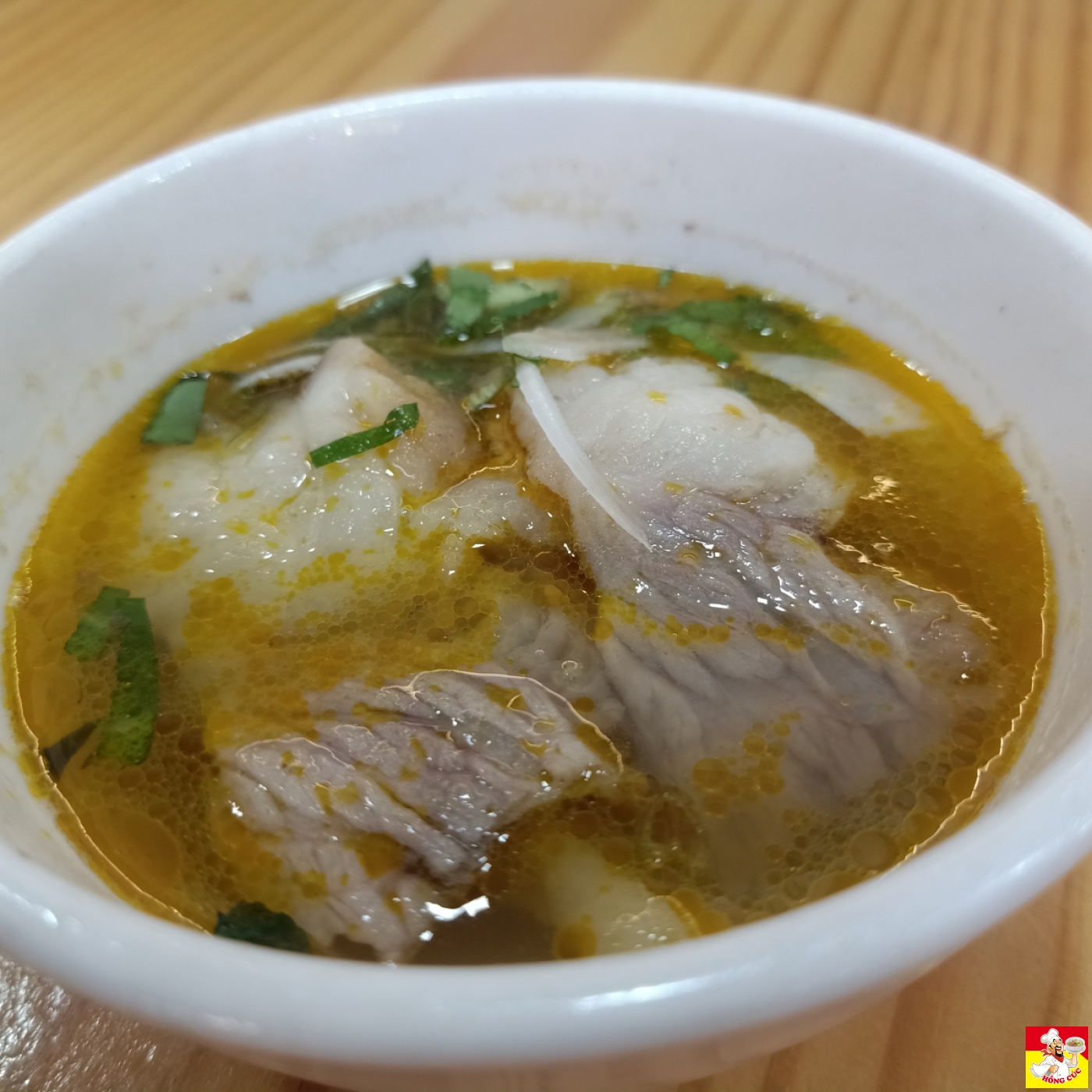CHÉN GẦU
